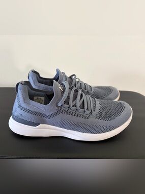 APL TechLoom Breeze Sneaker in Blue/gray